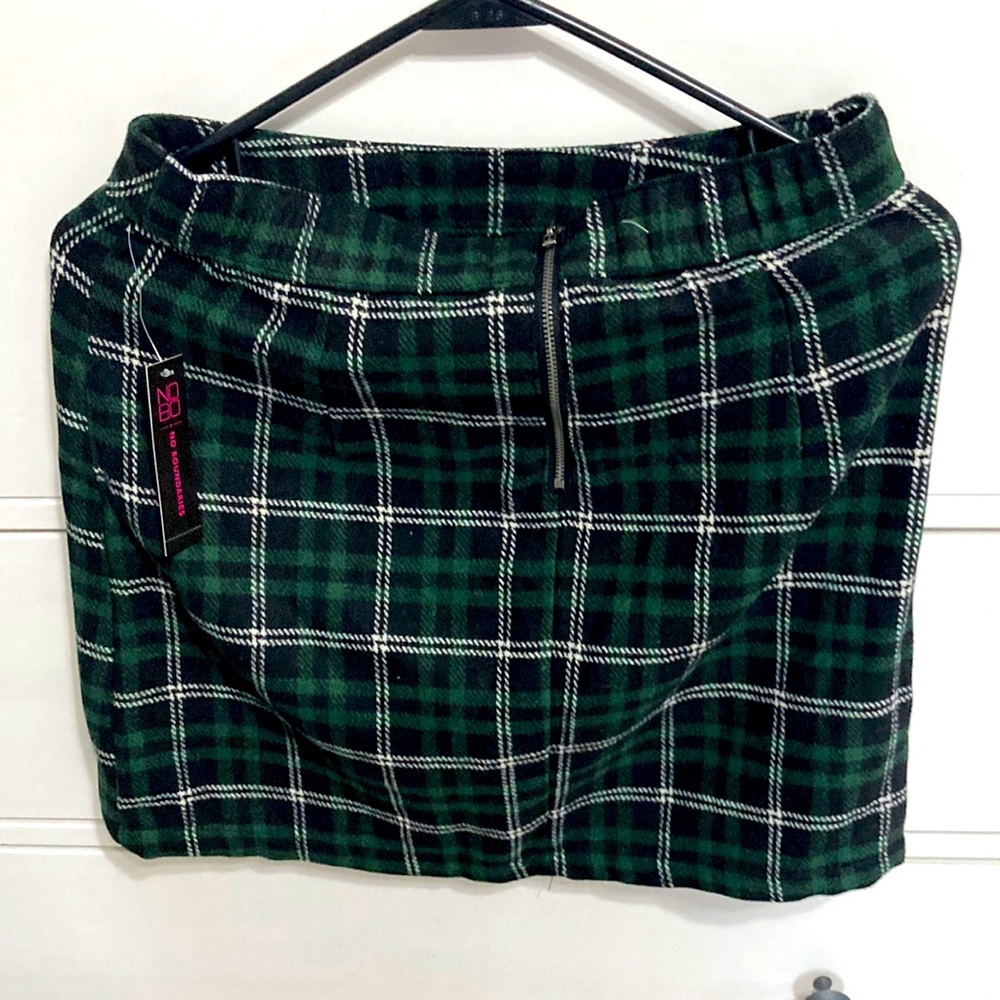 Plaid Green skirt